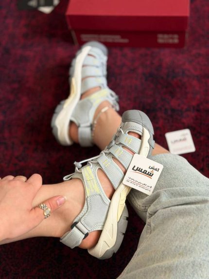 صندل خرچنگی زنانه هامتو طوسی  women's sandal humtto gray